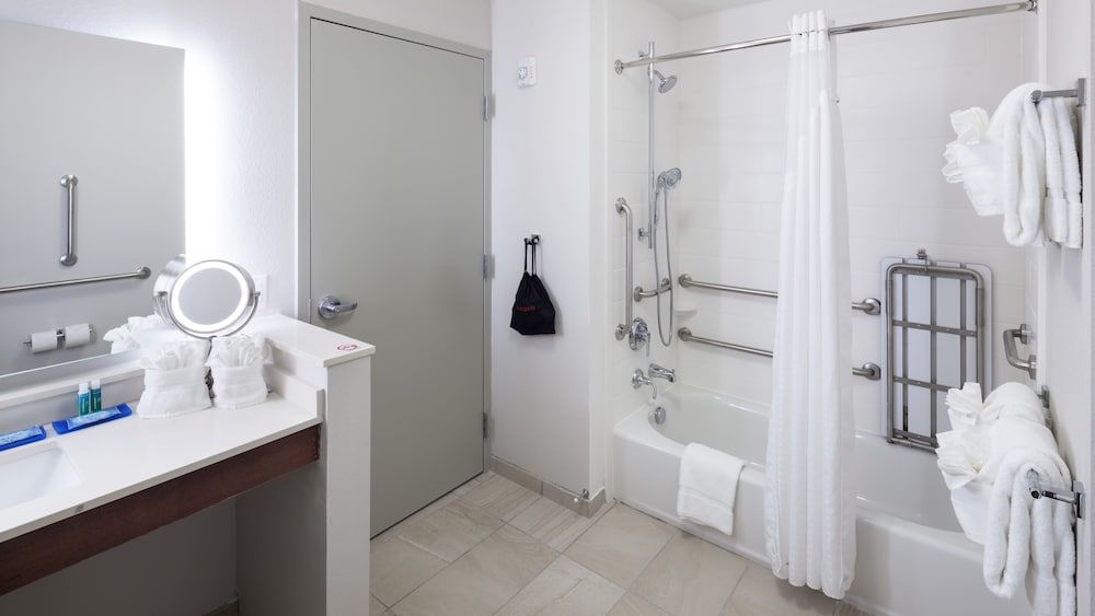 undefined TownePlace Suites by Marriott Orlando at SeaWorld 10