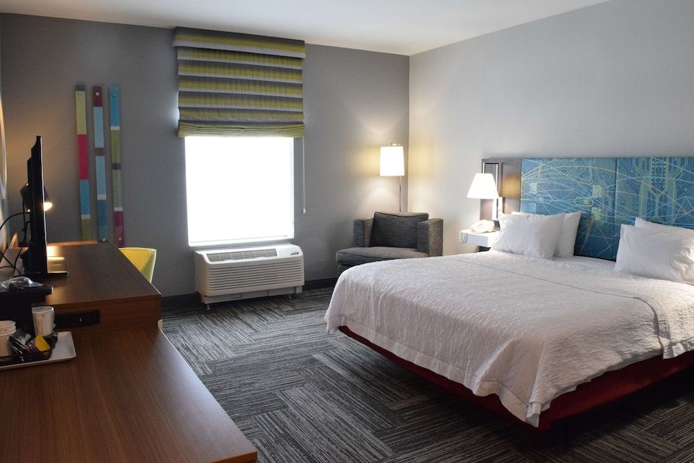Room, 1 King Bed, Accessible, Non Smoking (Hearing)