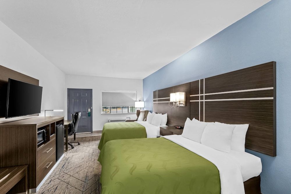 Room, 2 Queen Beds, Accessible, Non Smoking