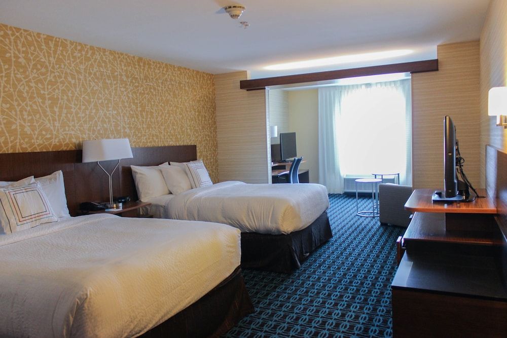 Room, Multiple Beds