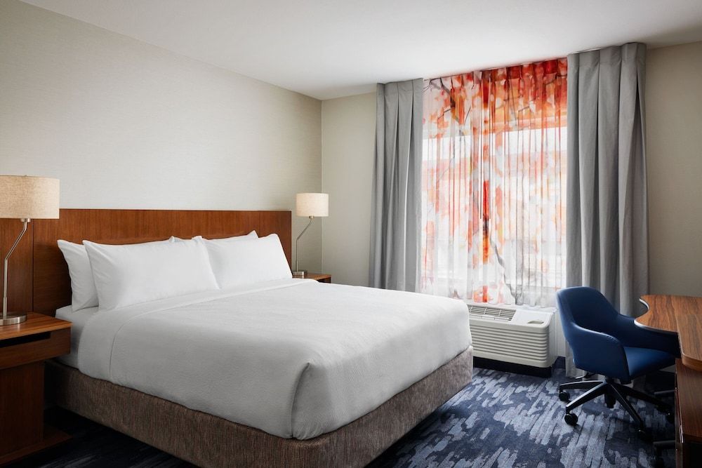 Room, 1 King Bed, Non Smoking