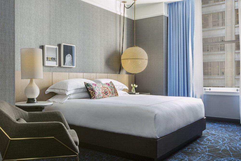 Kimpton Gray Hotel by IHG Room (Essential) 3