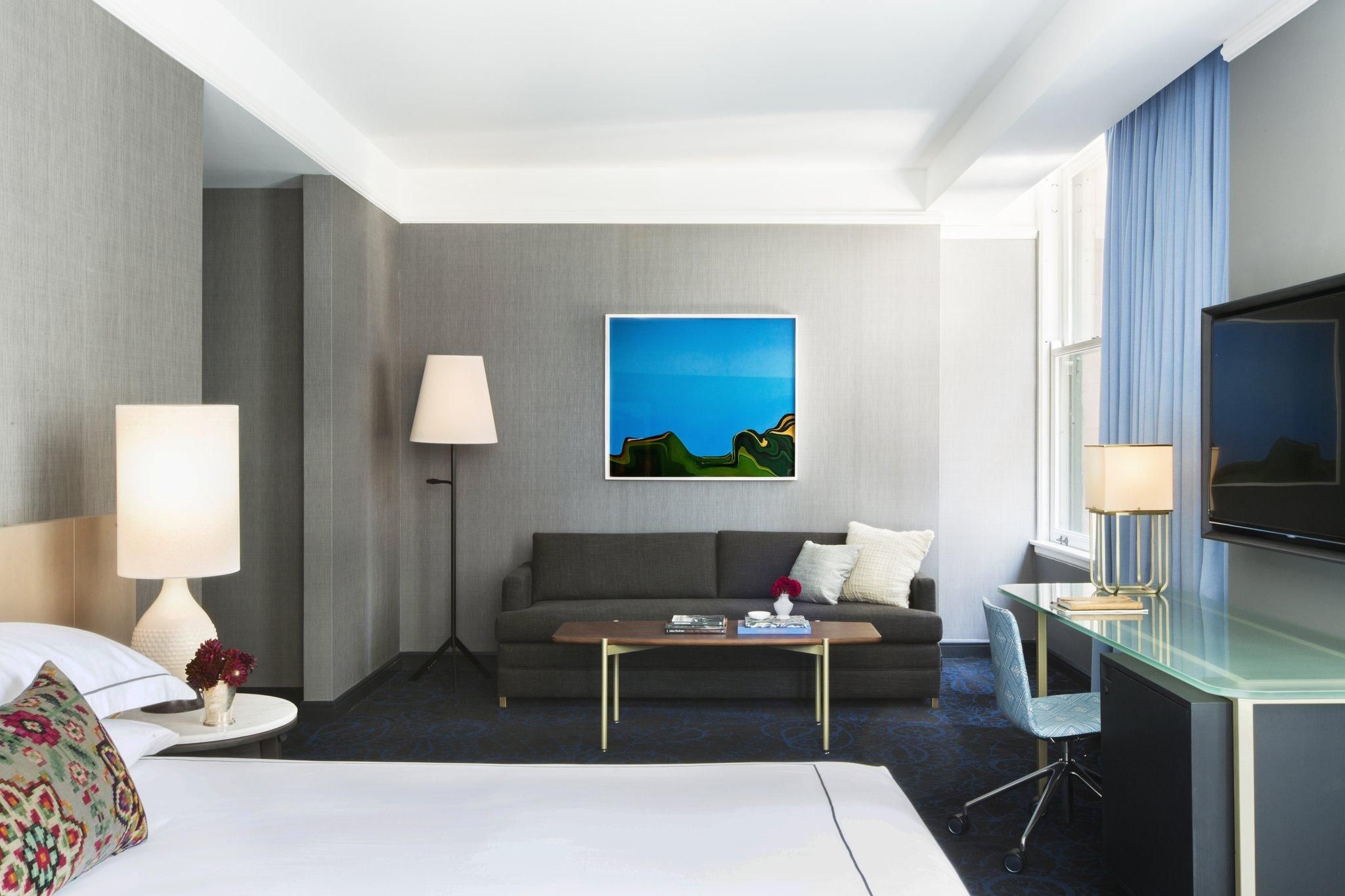 1 King Studio Suite Deep Soaking Tub