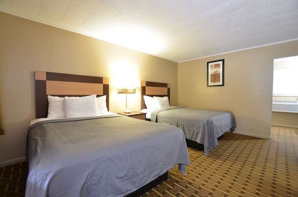 2 Queen Beds - Ground Floor