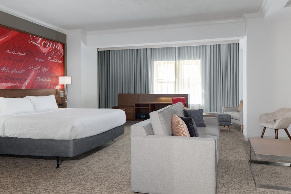 Junior Suite, 1 King Bed with Sofa bed