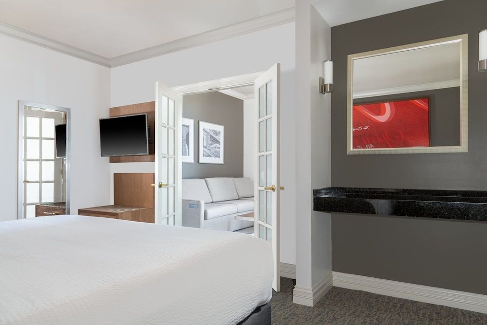 Suite, 1 Bedroom, City View