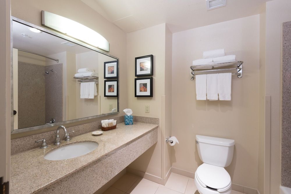 Cocopah Resort And Conference Center Deluxe Room 4