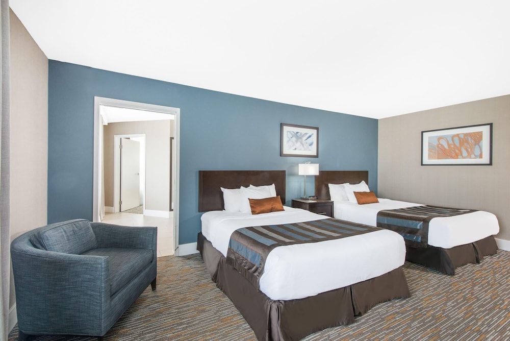 undefined Wingate By Wyndham Niagara Falls 10