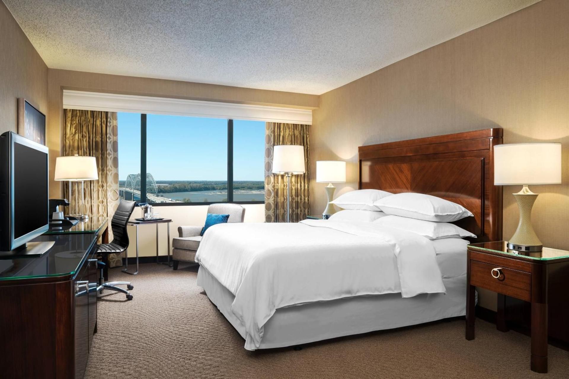Deluxe King, Larger Guest room, 1 King