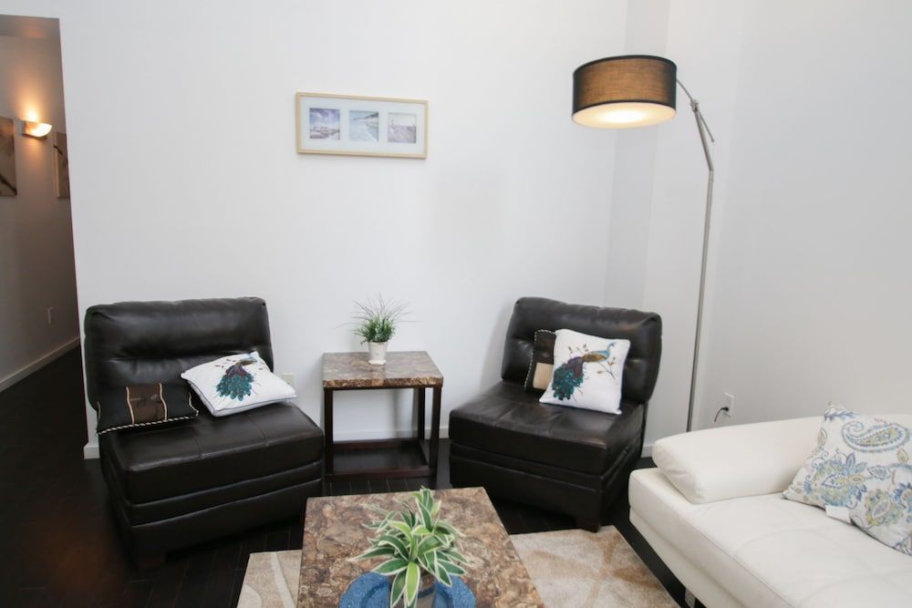 Luxury Apartment, 1 Bedroom, City View, Corner