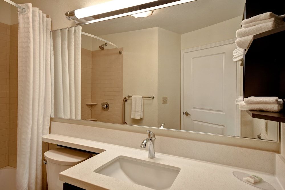 Studio Suite, 1 Queen Bed, Accessible (Hearing)