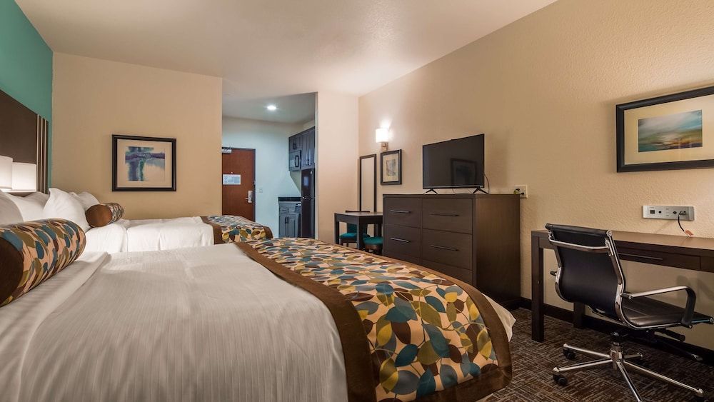 Best Western Plus Executive Residency Elk City Standard Room, 2 Queen Beds, Non Smoking, Kitchenette