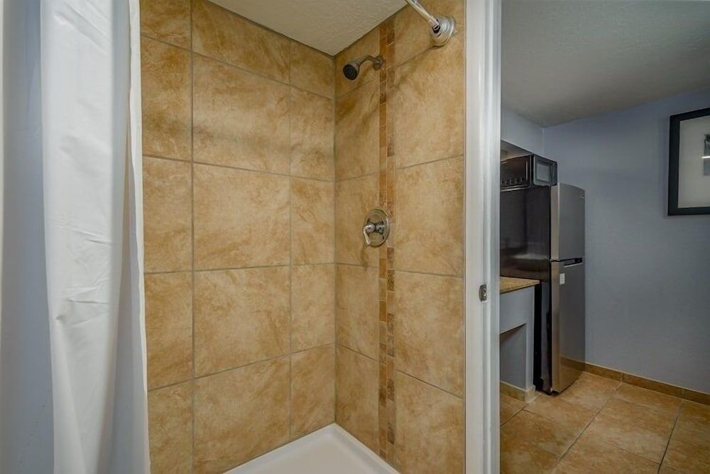 Extend a Suites & RV Park