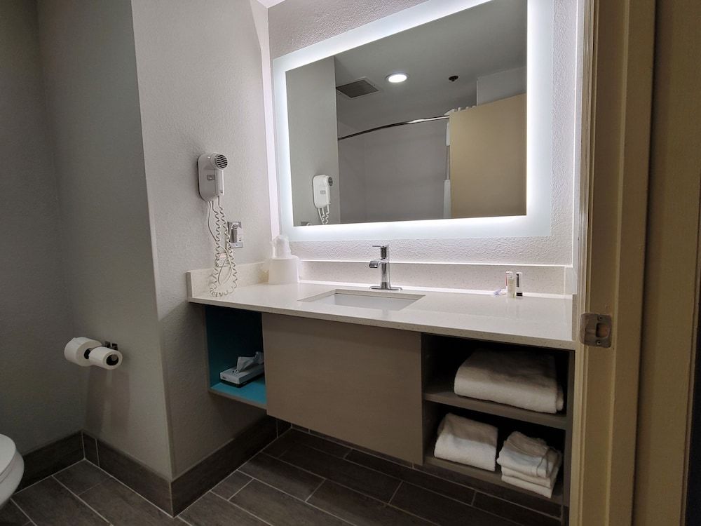 Suite, Multiple Beds, Non Smoking (Upgrade)