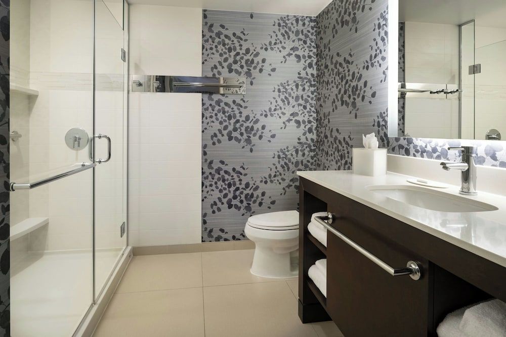 Suite, 1 Bedroom (Hearing Accessible)