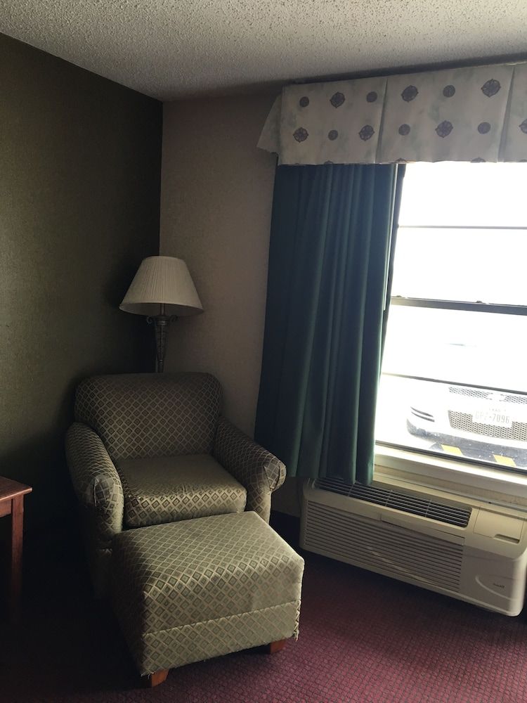 Plaza Inn Big Spring Standard Double Room, 2 Queen Beds, Smoking 9