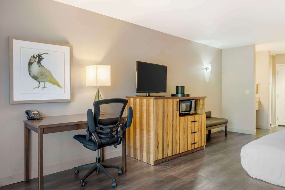 Standard Room, 2 Queen Beds, Non Smoking, Refrigerator & Microwave