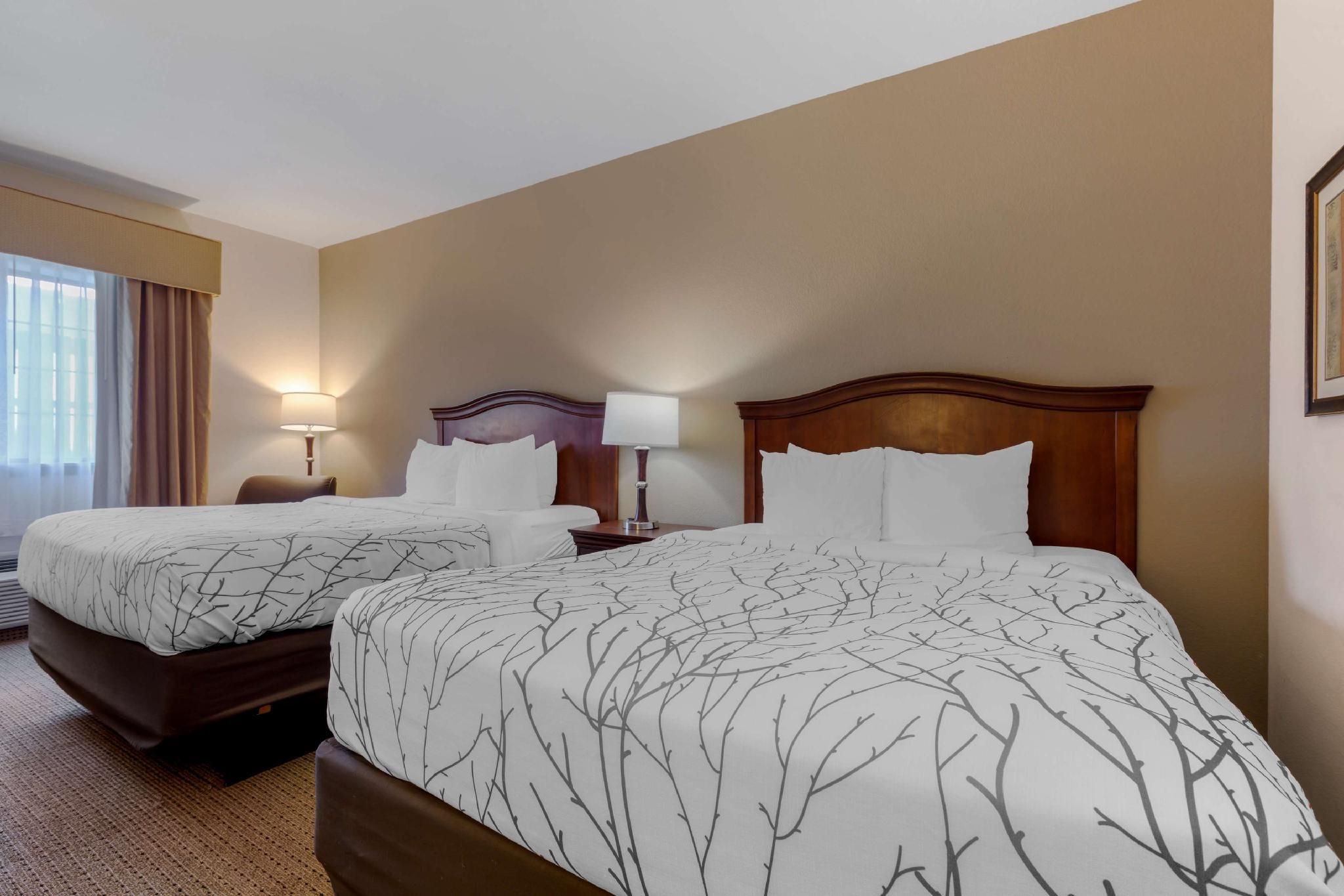 2 queen beds, nonsmoking