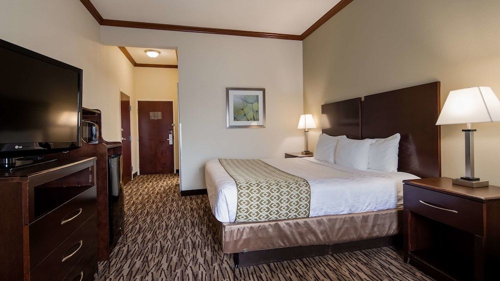 Best Western Refugio Inn Standard Room, 1 King Bed, Non Smoking, Refrigerator & Microwave 2