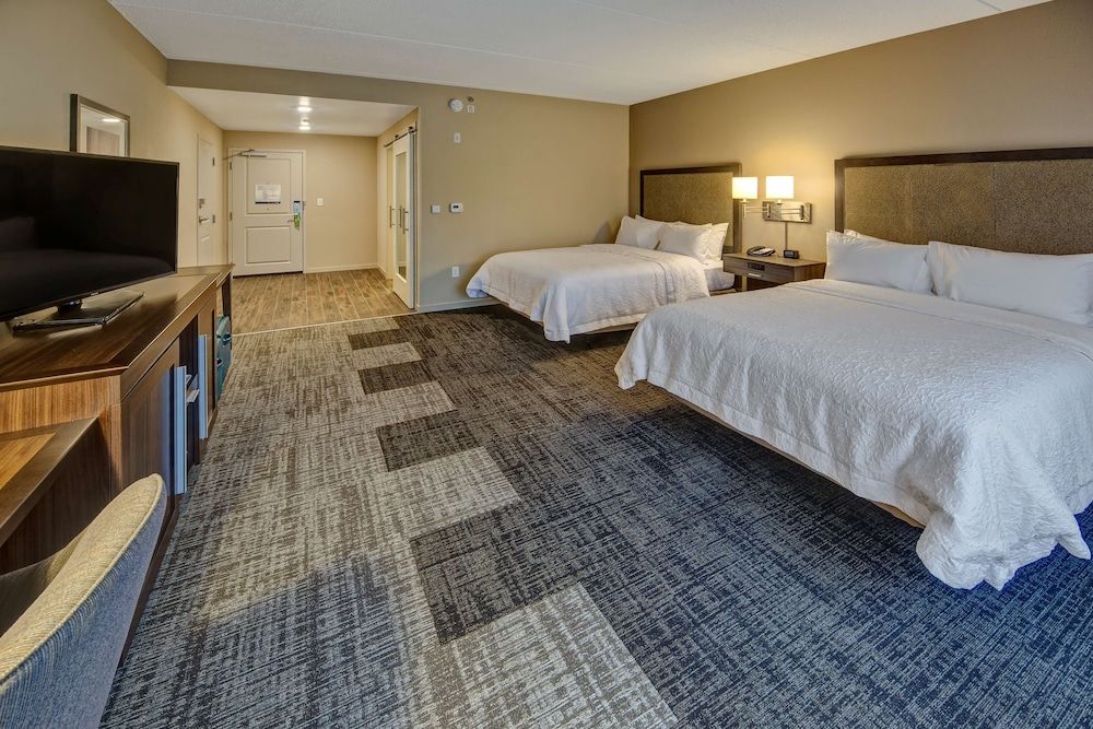 Room, 2 Queen Beds, Accessible, Non Smoking