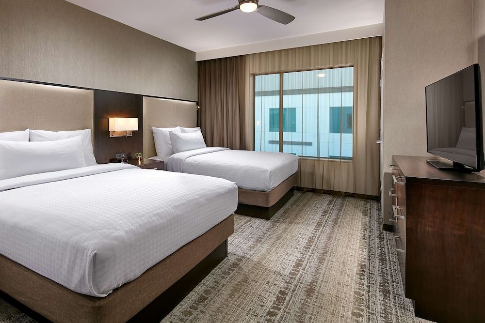 2 Queen 1 Bedroom Suite