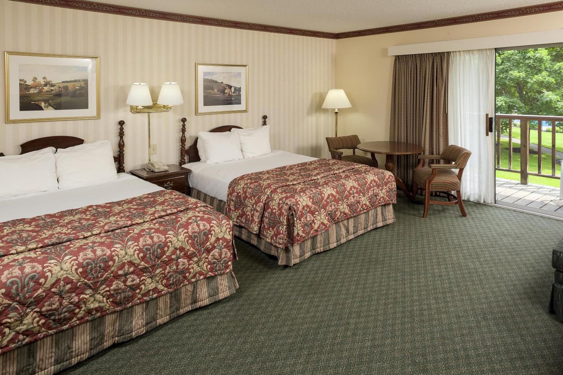 Fairbanks Inn Queen Room with Two Queen Beds