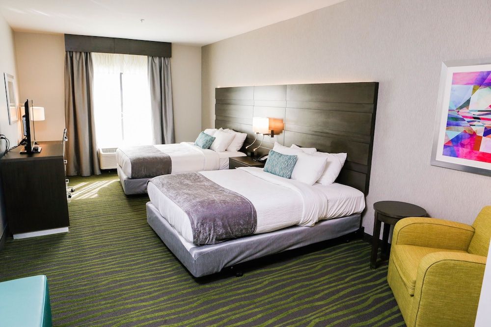 Standard Room, 2 Queen Beds, Non Smoking, Microwave