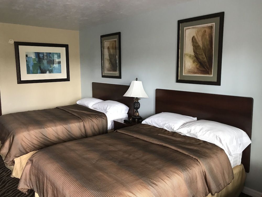 Immokalee Inn Traditional Double Room, 2 Double Beds 6