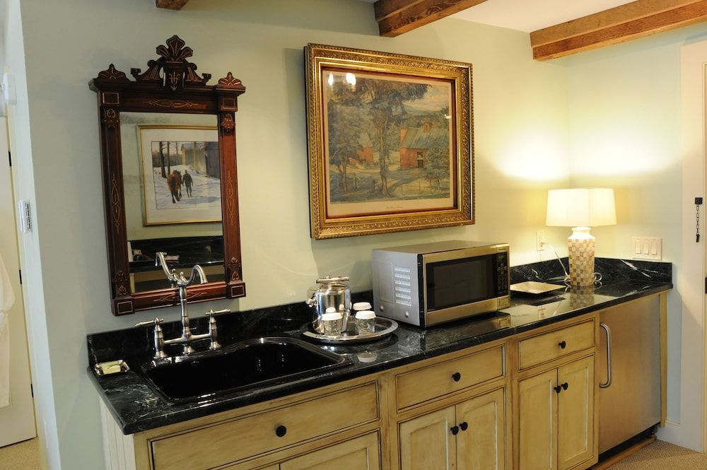 The Lyme Inn Extended Stay Suite, Kitchenette