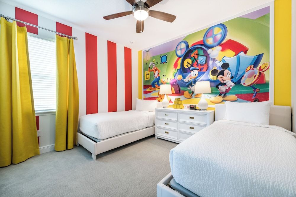 Encore Resort and Water Park At Reunion by Rentyl