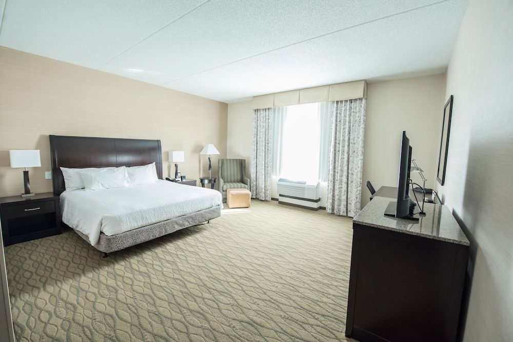 Room, 1 Bedroom, Accessible (Roll In Shower)