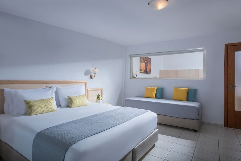 Family Suite, 2 Bedrooms, Sea View ,With Outdoor Jacuzzi (Main Building)