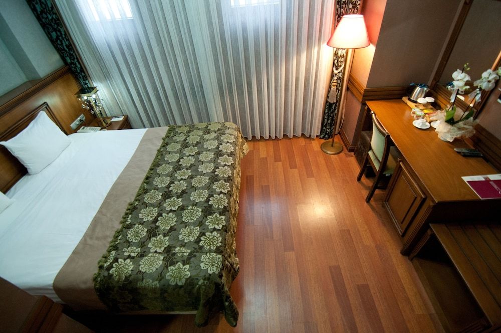 Ferman Hotel - Special Class Economy Room Basement Floor 13