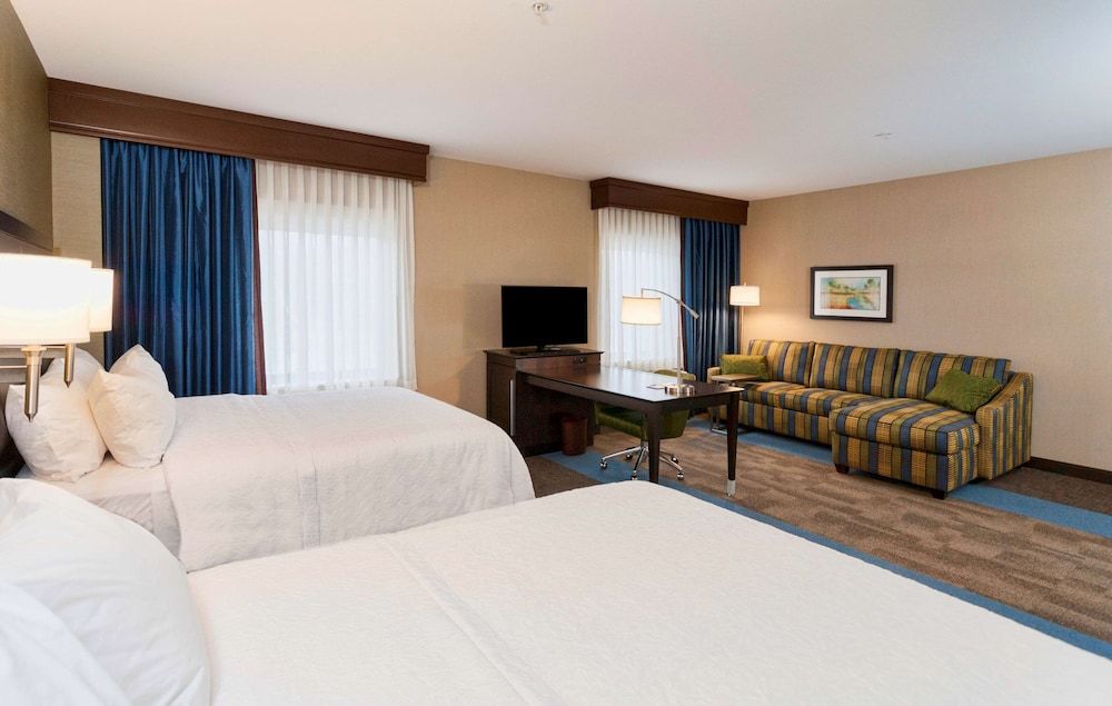 Studio, 2 Queen Beds, Accessible, Non Smoking (Hearing)