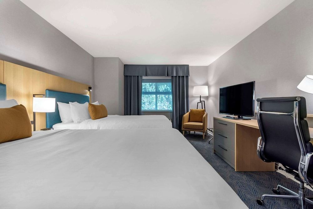 Business Room, 2 Queen Beds, Non Smoking