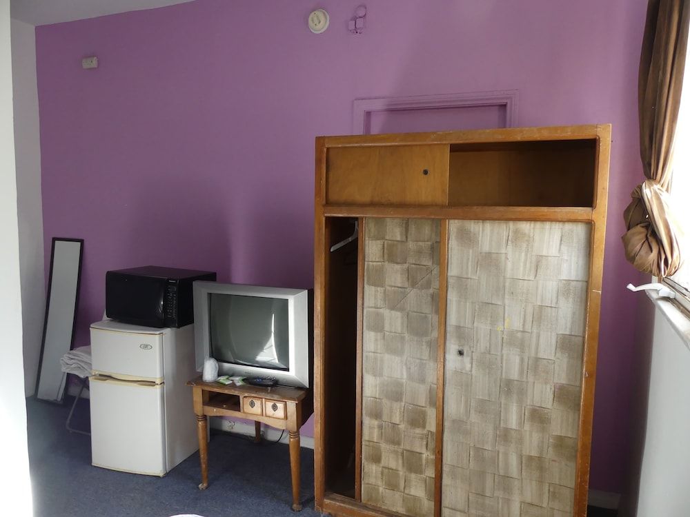 Wilshire Orange Hotel Economy Single Room, 1 Twin Bed, Private Bathroom 7