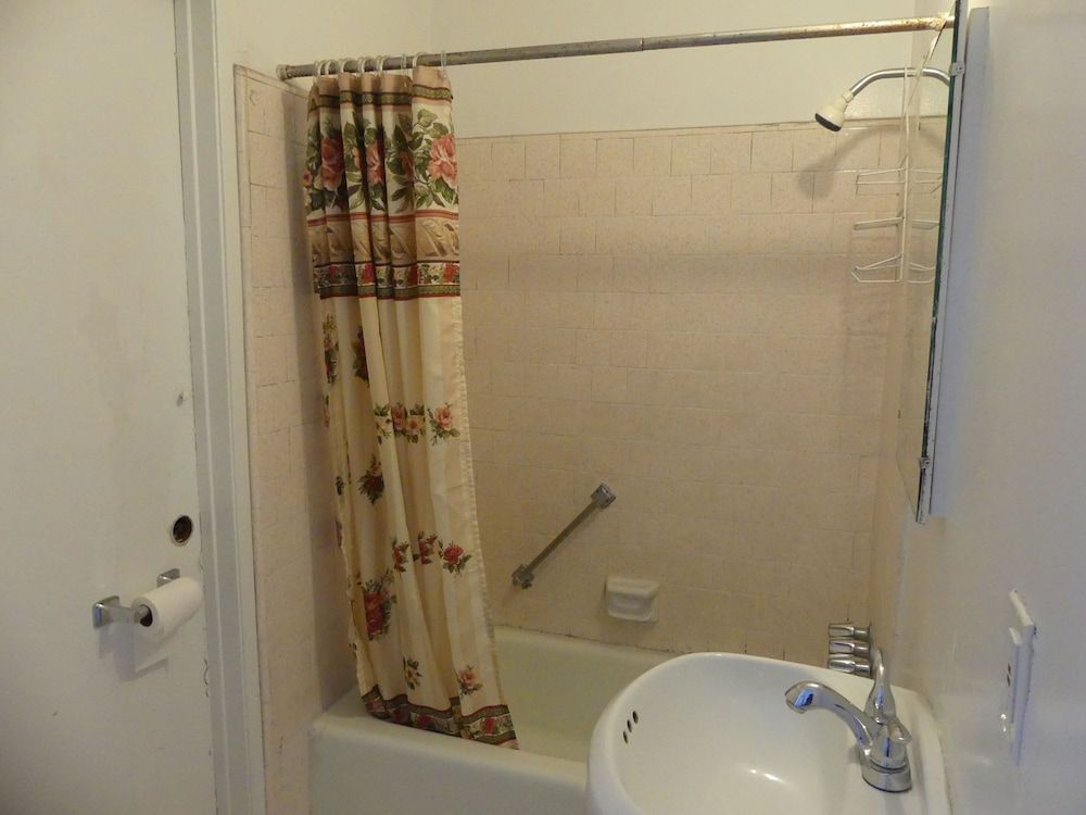 Wilshire Orange Hotel Standard Double Room 10