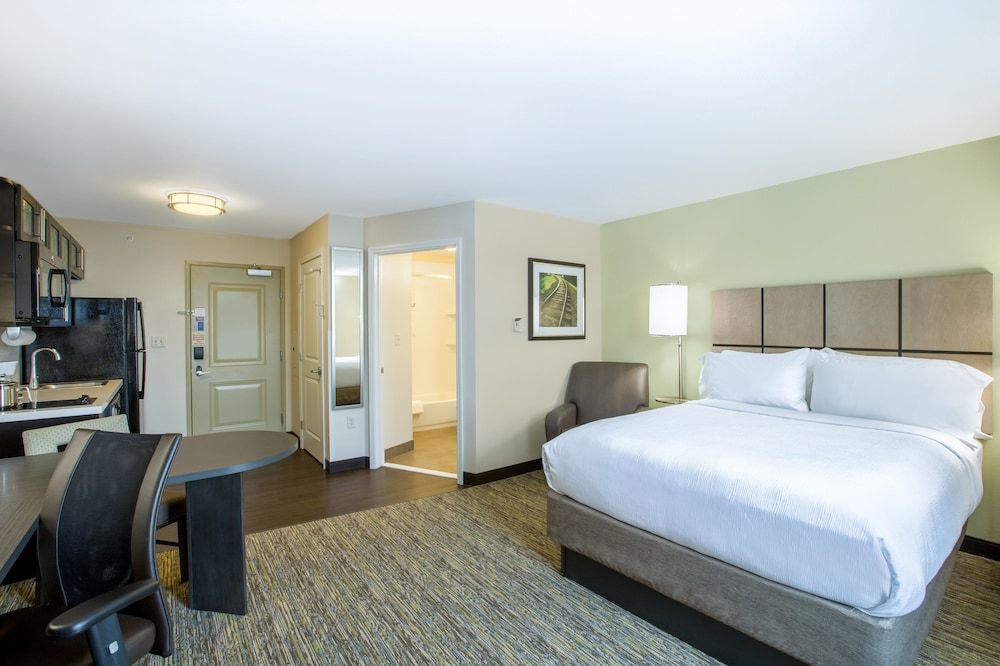 Candlewood Suites Omaha - Millard Area by IHG Studio Suite, 1 Queen Bed