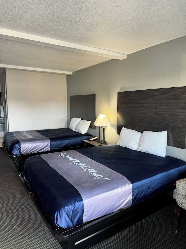 Scottish Inns Locust Grove Classic 2 Queen Beds Smoking 7