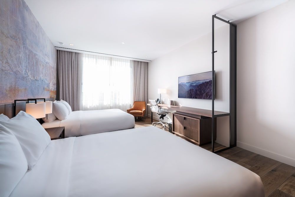 undefined The Hotel at Midtown 4