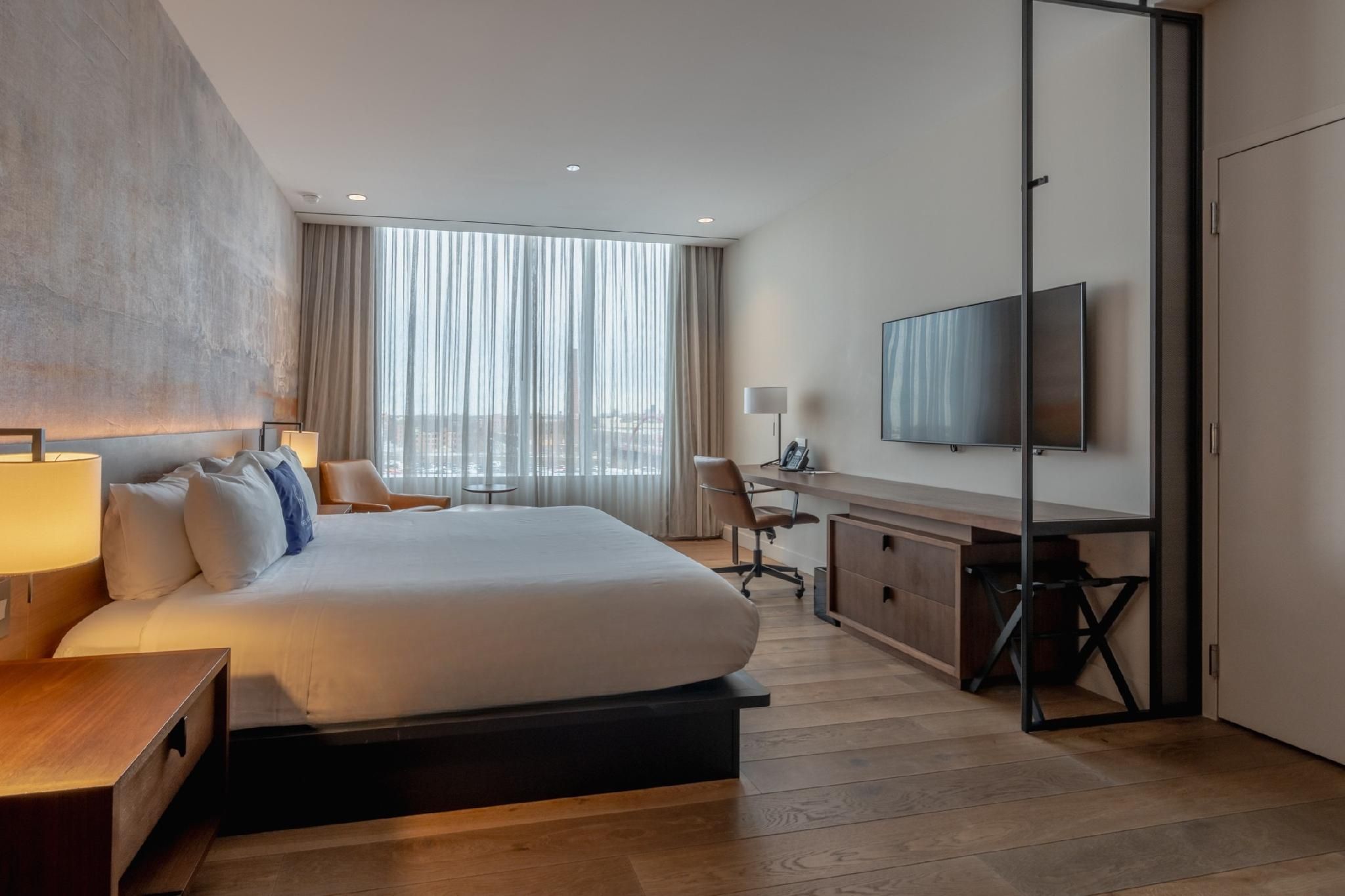 undefined The Hotel at Midtown 9