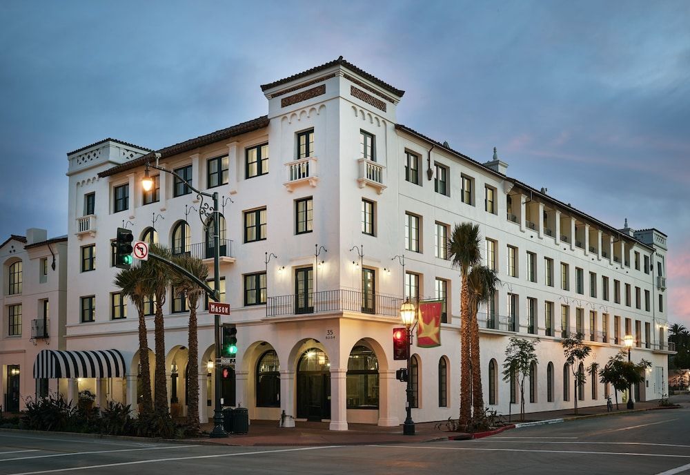 undefined Hotel Californian 3