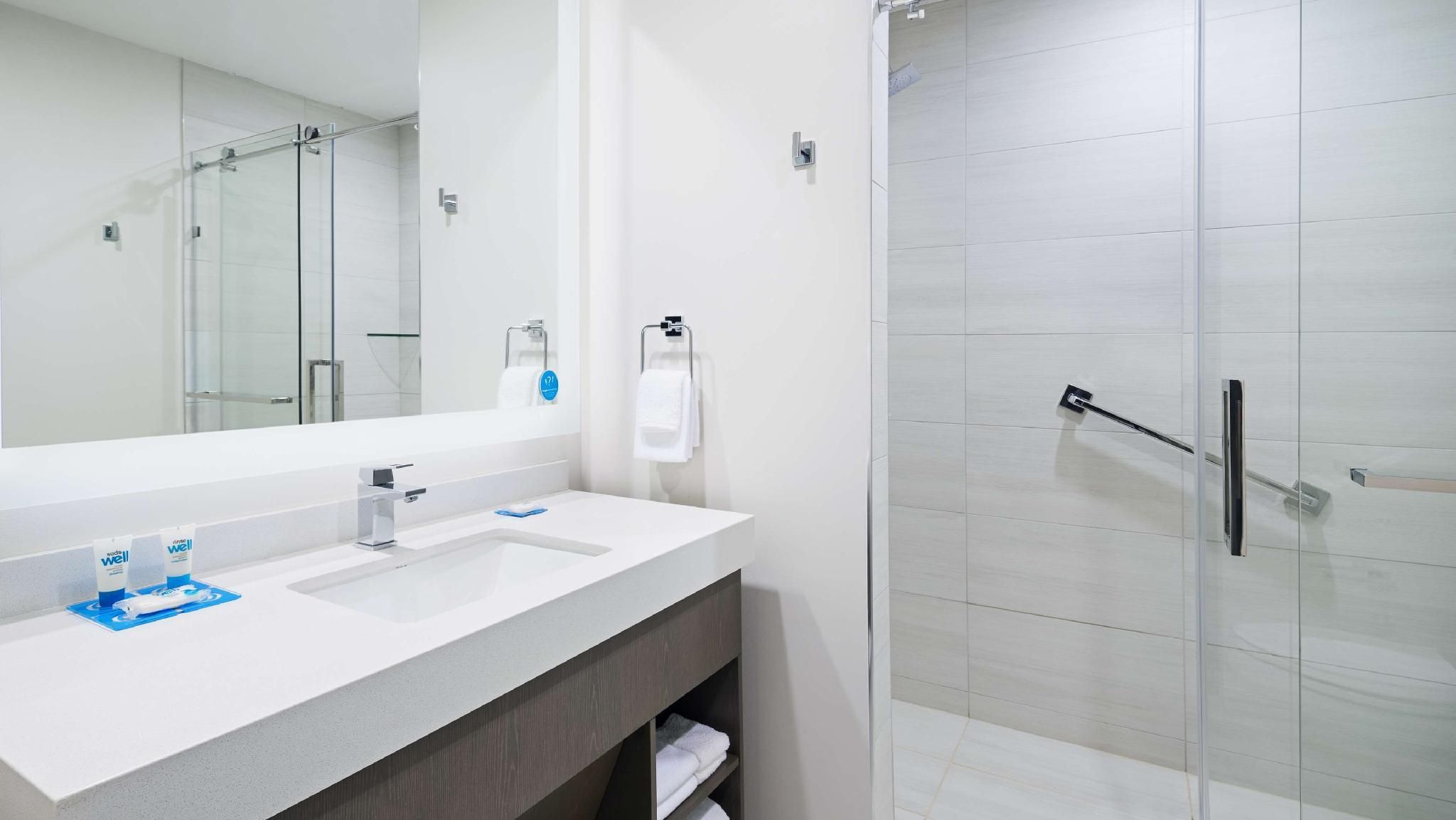 Specialty Two Queen Guestroom (plus Sofa Bed)