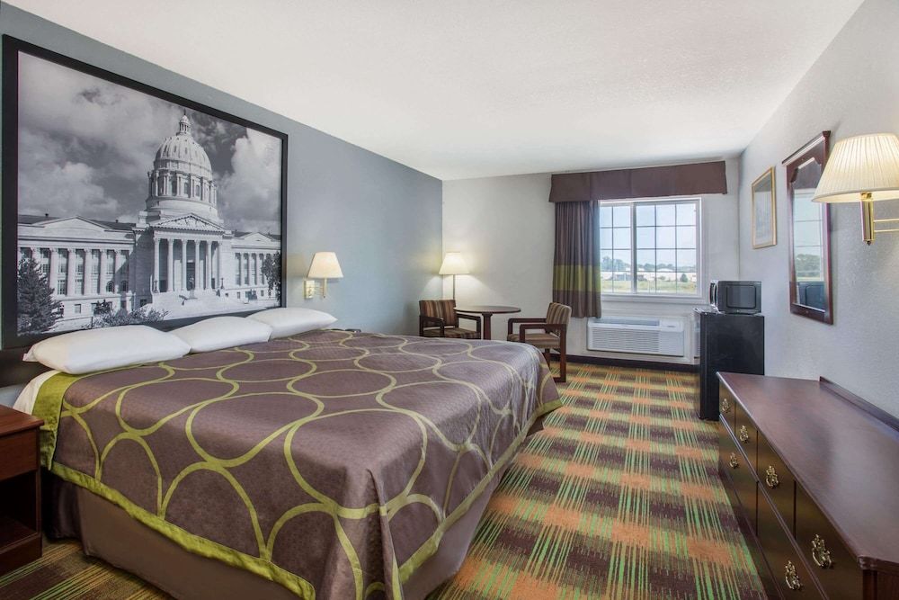 Room, 1 King Bed, Accessible, Non Smoking (Bathtub w/Grab Bars)