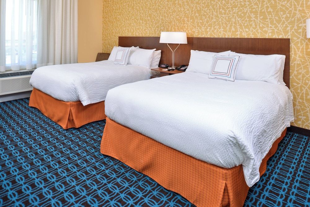 Room, 2 Queen Beds (Mobility Accessible, Tub)