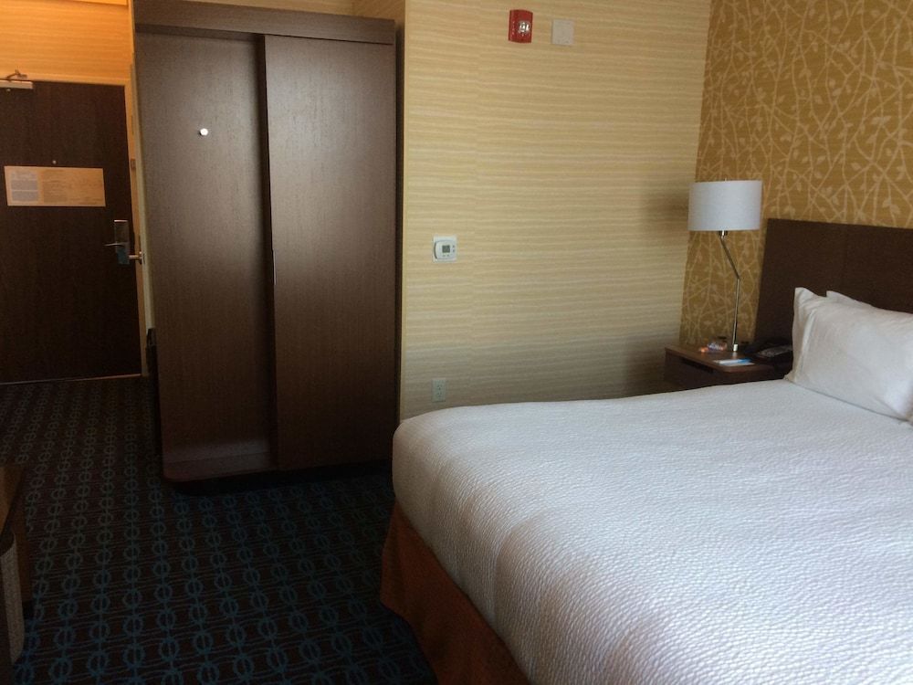 Suite, 1 King Bed with Sofa bed, Non Smoking