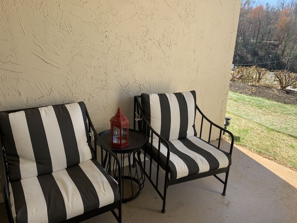 Gatlinburg Chateau Rentals Condo, 2 Bedrooms (103) 4