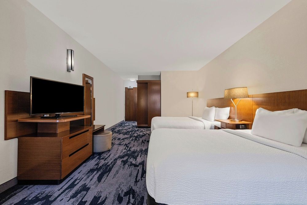 Room, 2 Queen Beds, Non Smoking