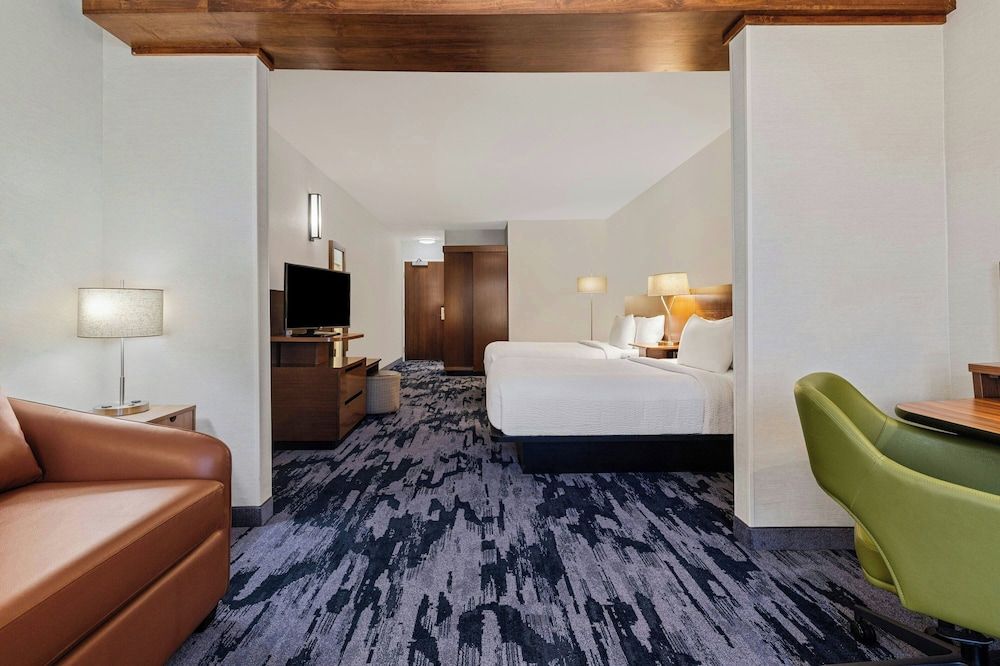 Suite, Multiple Beds, Non Smoking