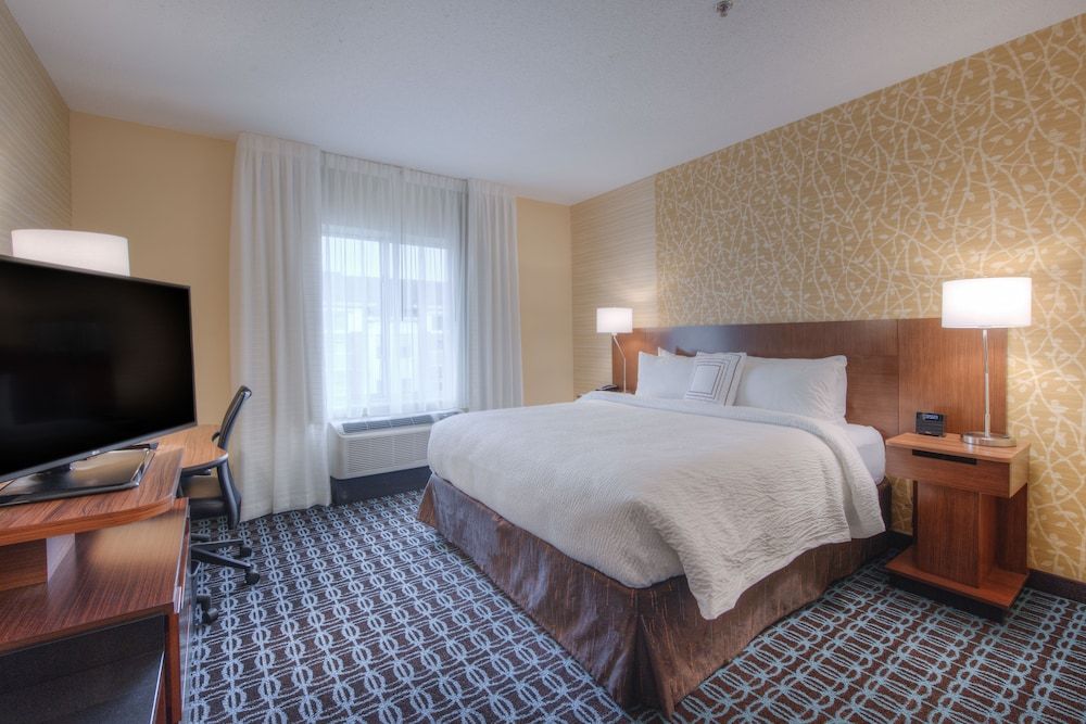 Standard Room, 1 King Bed